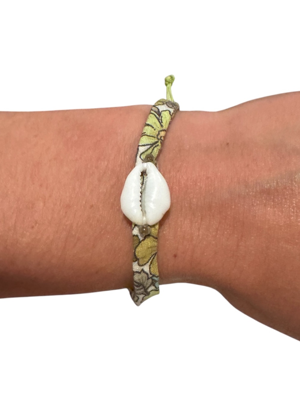Green Floral Shell Bracelet